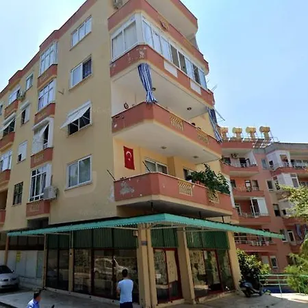 Palm Beach Cleopatra House, Beautiful Private Just 300 Meters To Cleopatra Beach 14 With Umbrellas, Bikes And Many Extras Included! Appartement *